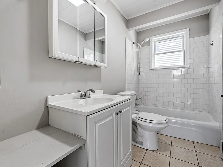 8 Bedford Ave #1 — Photo 6