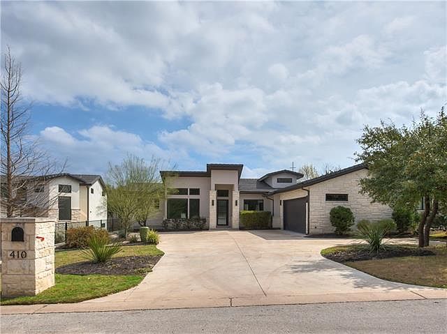 1st image of 410 Luna Vista Dr
