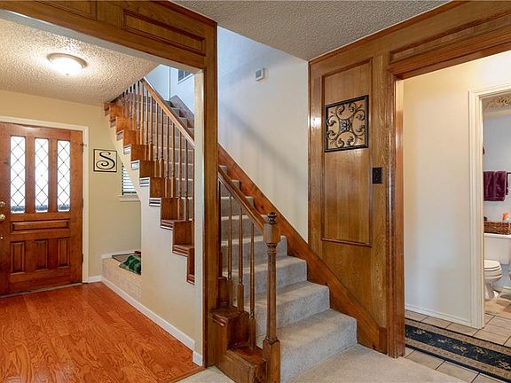 5th image of 1761 Sterling Ln