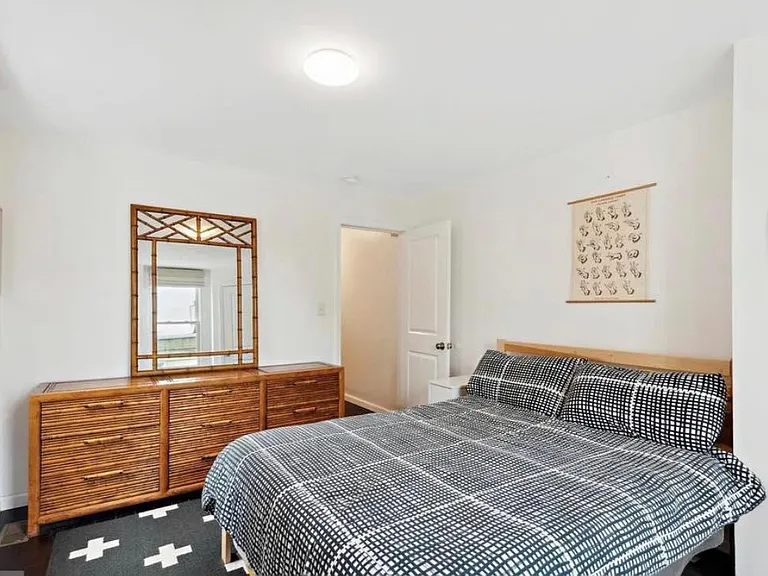 512 N Holly St — Photo 14