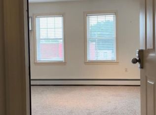 418 Pontiac Ave APT 7, Cranston, RI 02910