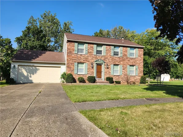 3980 Nottingham Ter, Hamburg, NY 14075