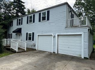 4 Owaissa Rd, Timberlake, OH 44095