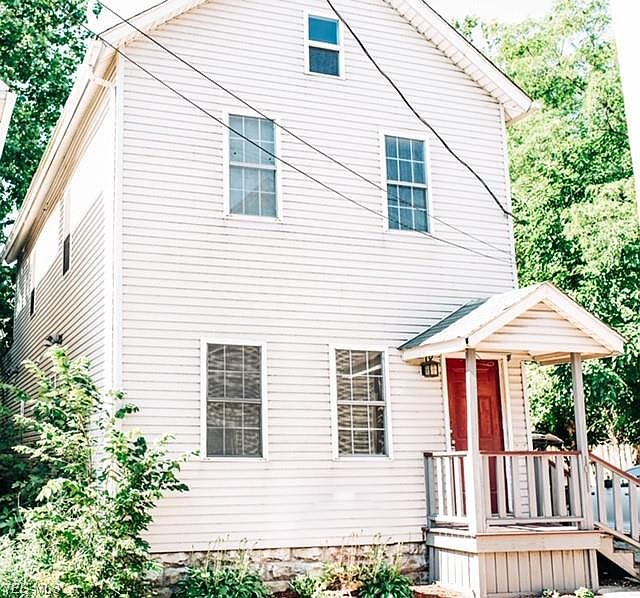 1st image of 1011 Pelton Ct