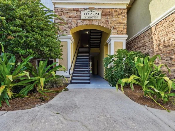 10209 COURTNEY PALMS BOULEVARD #301, TAMPA, FL 33619