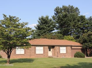 233 Rosewood Dr, Bardstown, KY 40004