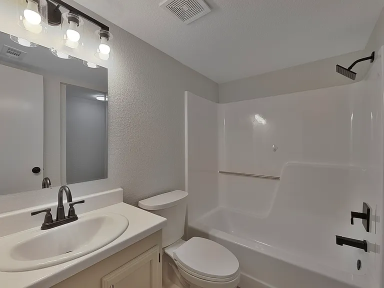 6800 Elliot Ct — Photo 20