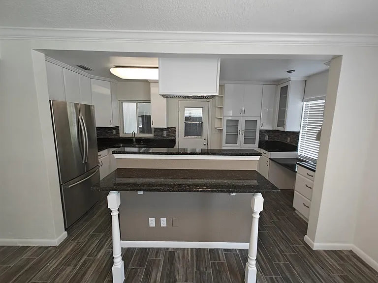 1612 Northumberland Ave — Photo 15