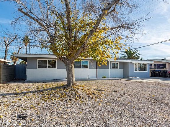 5th image of 1112 Tumbleweed Ave
