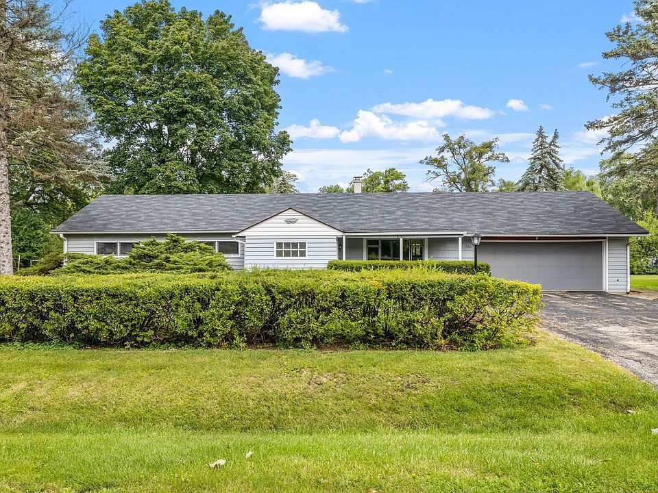 Welcome to 1320 54th PlaceLa Grange Highlands