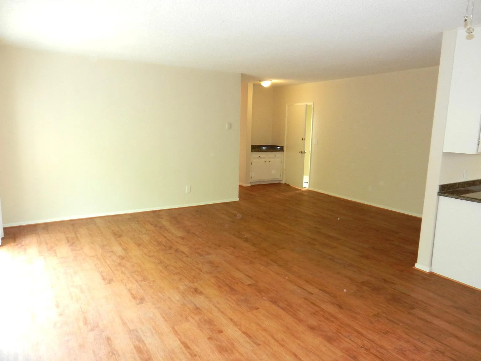 10967 Palms Blvd — Photo 3