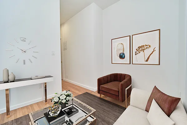 Rented by Living New York | media 9