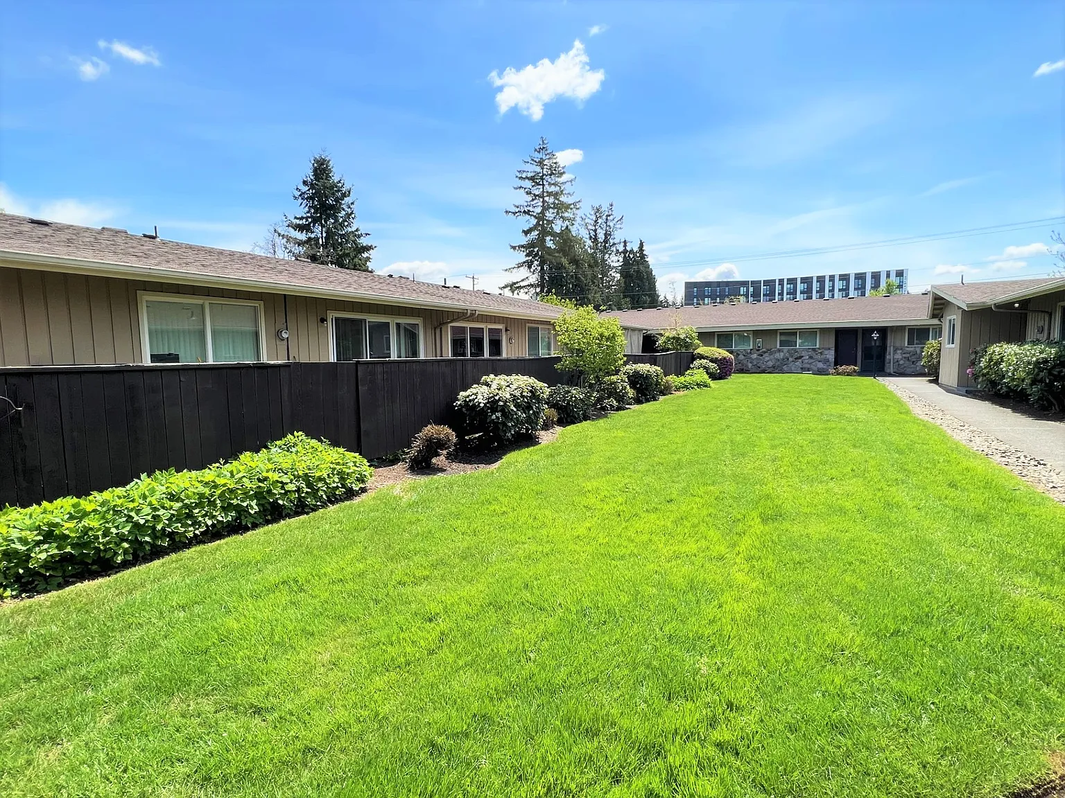 Fairmont Villa — Photo 2