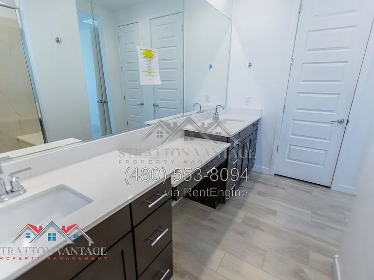 4204 E Enmark Dr — Photo 37