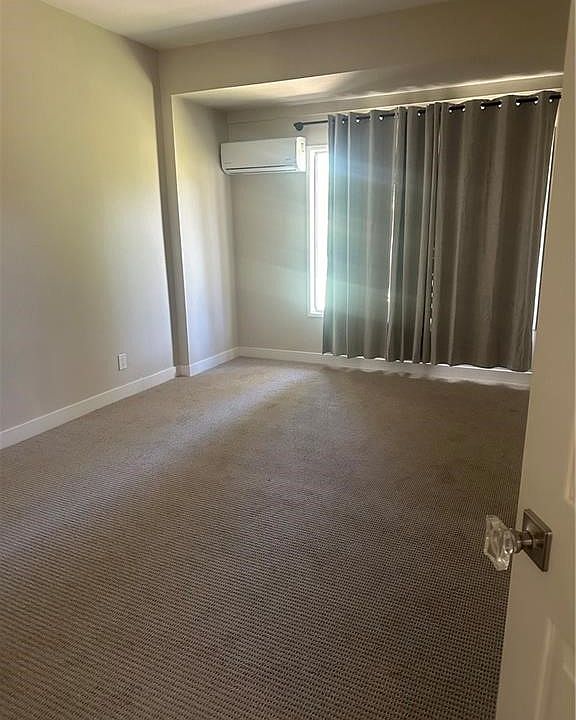 1st image of 3592 Myers St