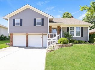 919 NE 108th St, Kansas City, MO 64155