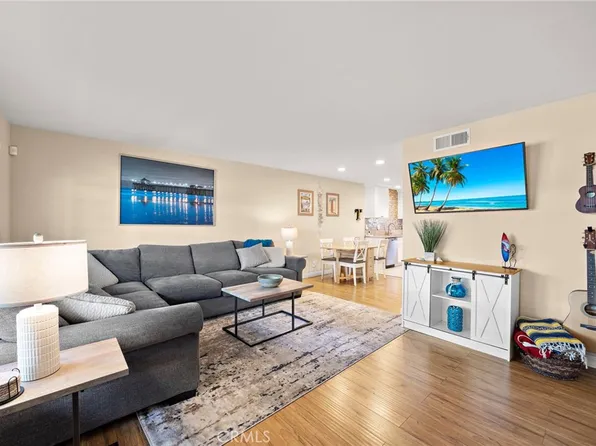 2404 Niagara Way, Costa Mesa, CA 92626