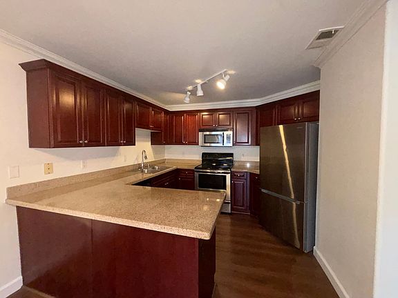 3rd image of 3528 Paseo De Los Americanos Unit 123