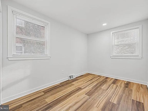 5th image of 7028 Valley Ave #1