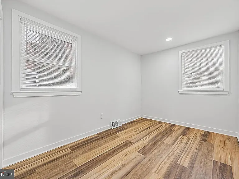 7028 Valley Ave #1 — Photo 5