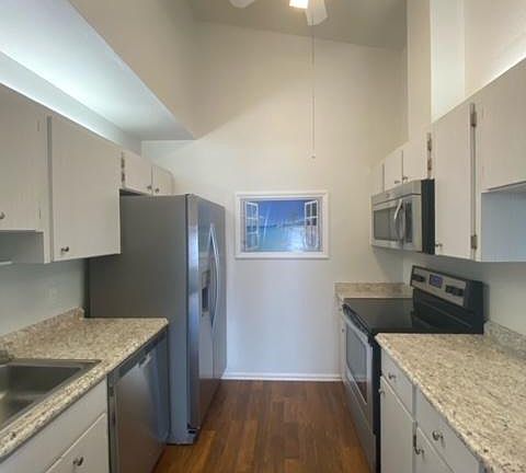 3rd image of 6 Eagle Ln
