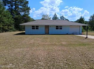 45 Ladner Dr, Lumberton, MS 39455