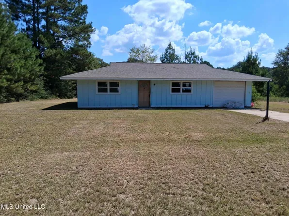45 Ladner Dr, Lumberton, MS 39455