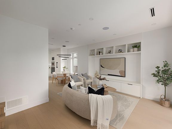 3rd image of 419 W 23rd Ave #1
