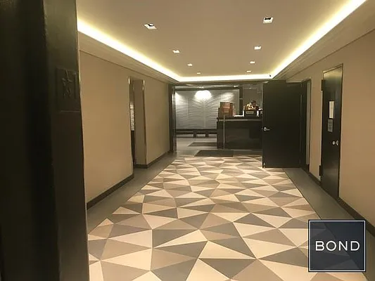 Rented by Bond New York | media 11