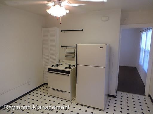4th image of 2122 J St