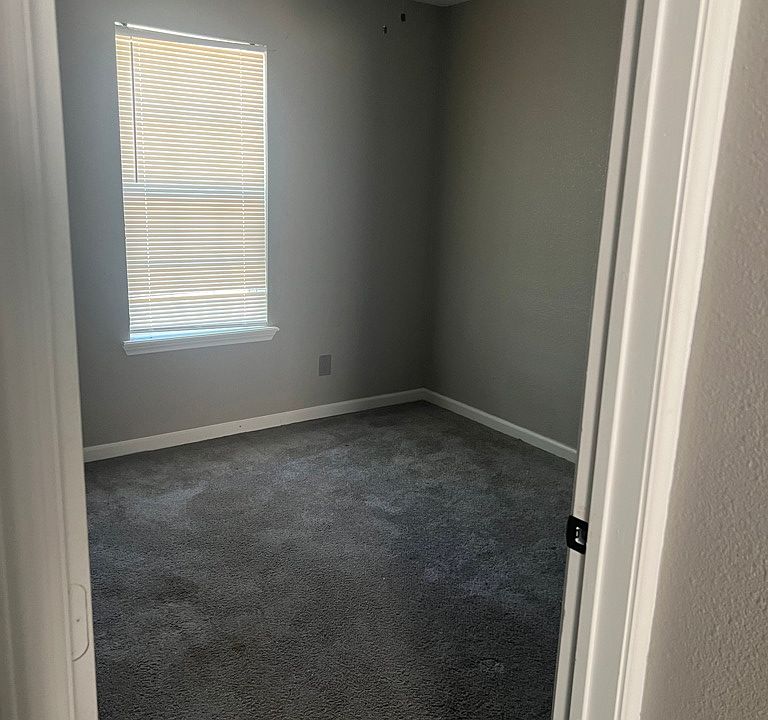 357 NW Newton Dr 14, Burleson, TX 76028 Zillow