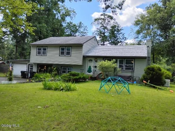 44 Saratoga Drive, Scotia, NY 12302