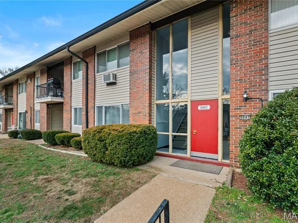 9047 Villaridge Ct APT A, Saint Louis, MO 63123