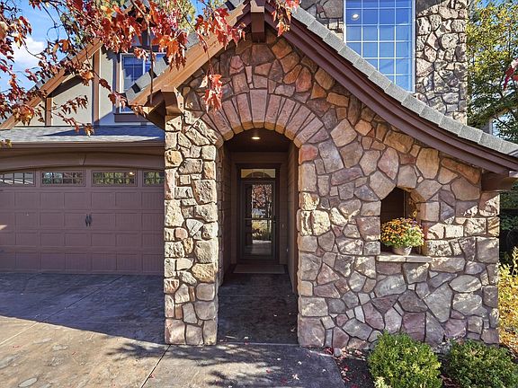 2nd image of 60349 Sage Stone Loop