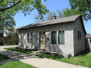 1015 Farnam St, La Crosse, WI 54601