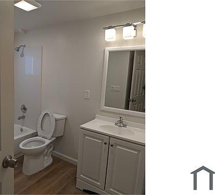 3rd image of 529A Baden Ave #A