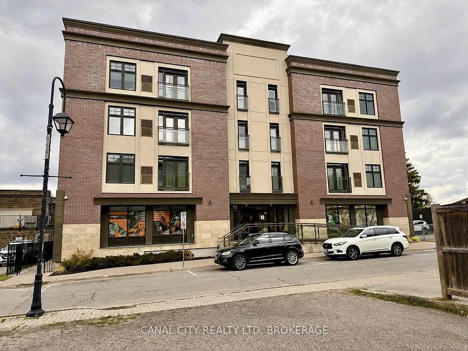 10 Albert St E #303