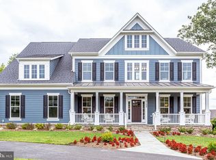 4045 Taylor Dr, Fairfax, VA 22032