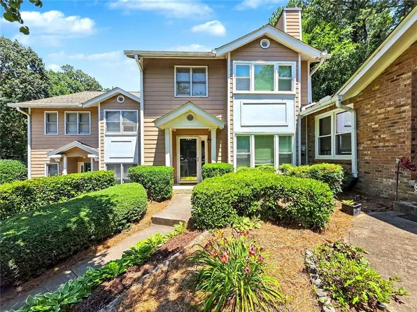 184 Peachtree Hollow Ct, Sandy Springs, GA 30328