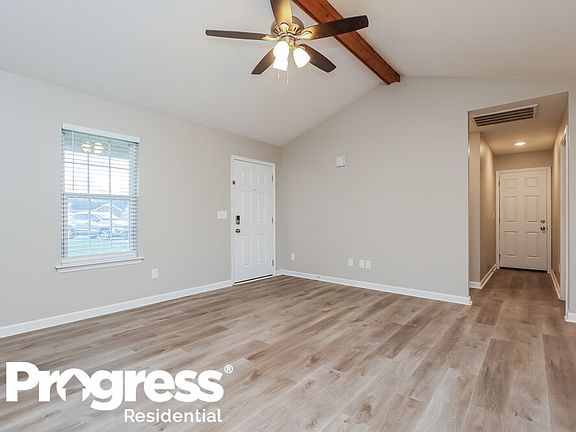 4th image of 606 Forest Crossing Dr
