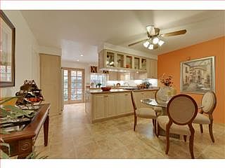 5th image of 5025 Vanderbilt Dr