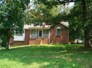 2512 Christopher Ln, Pleasant View, TN 37146