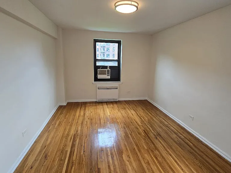212-12 73rd Ave #4C — Photo 3