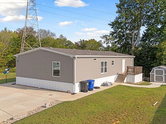 Exterior Image-3-Fleetwood 91 Duck River Estates