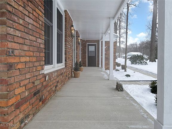 2nd image of 37555 Fox Run Dr