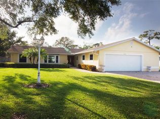 537 Magellan Dr, Sarasota, FL 34243