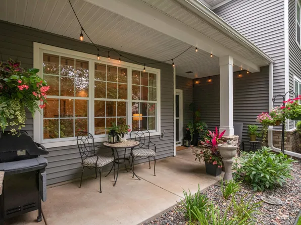 6714 Narcissus Ln N, Maple Grove, MN 55311