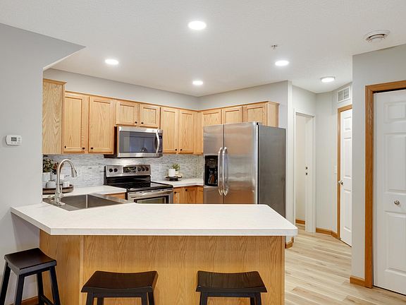 Main Level - Kitchen