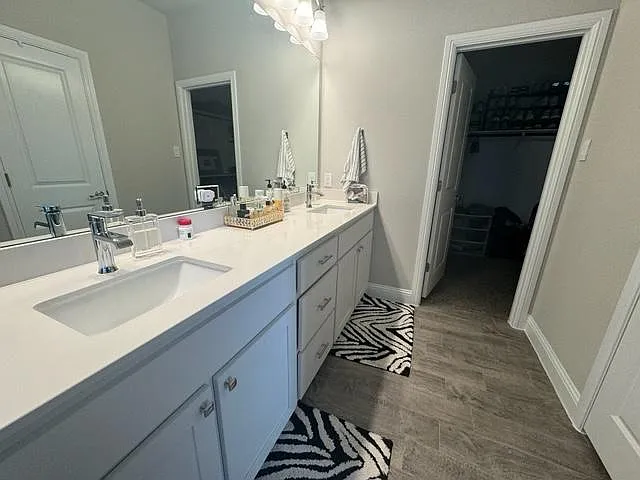 2025 Saint Andrews Way — Photo 10