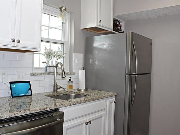 2nd image of 8910 N Swan Cir